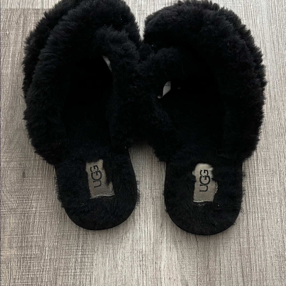 UGG Scuffita Genuine Shearling Slide Slippers Black - Picture 2 of 4